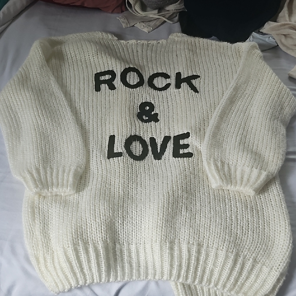 SHEIN Cream Crew Neck Sweater with Ribbed Detailing